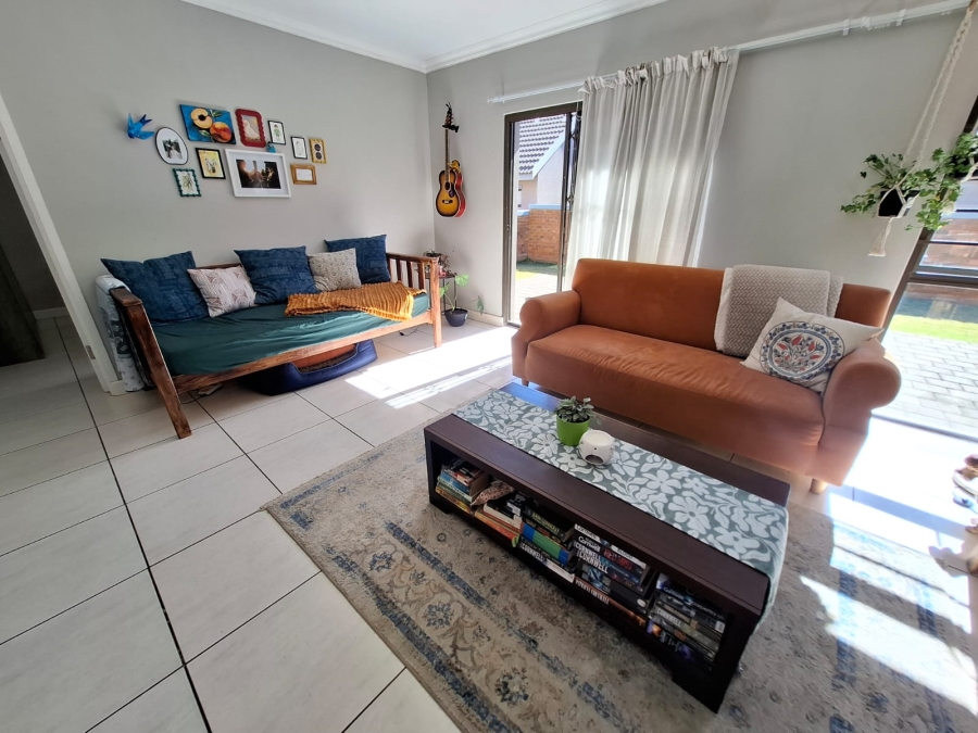 2 Bedroom Property for Sale in Heuwelsig Free State
